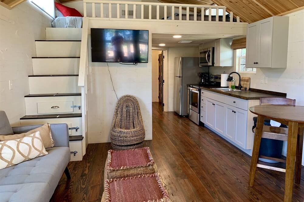 Photo of Livingroom in Dadeville