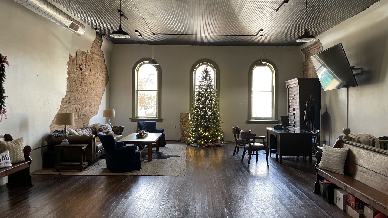 Photo of Livingroom in Canton