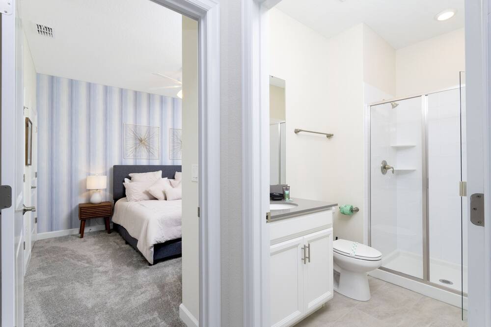 Photo of Bedroom in Davenport