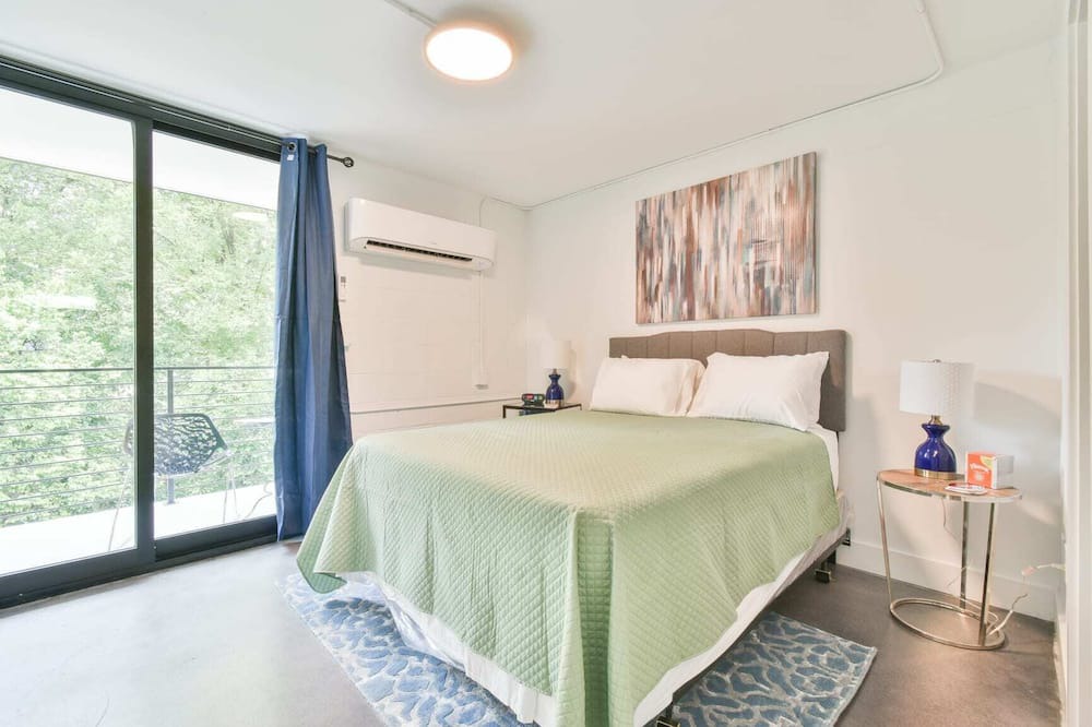 Photo of Bedroom in Virginia Highland