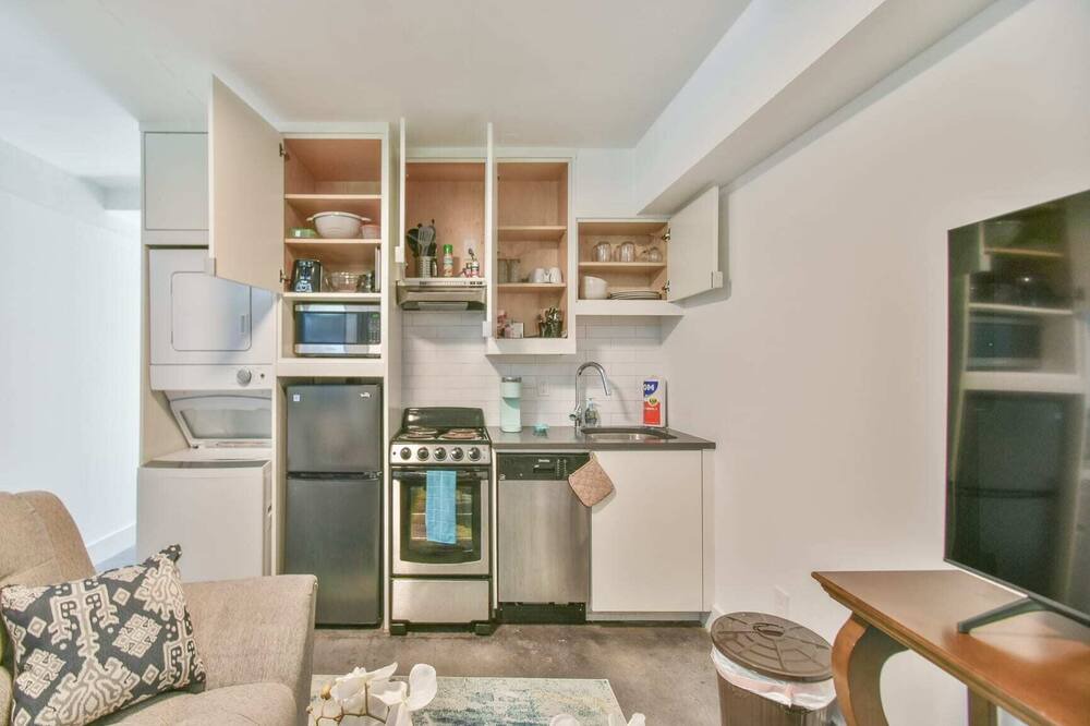 Photo of Livingroom in Virginia Highland