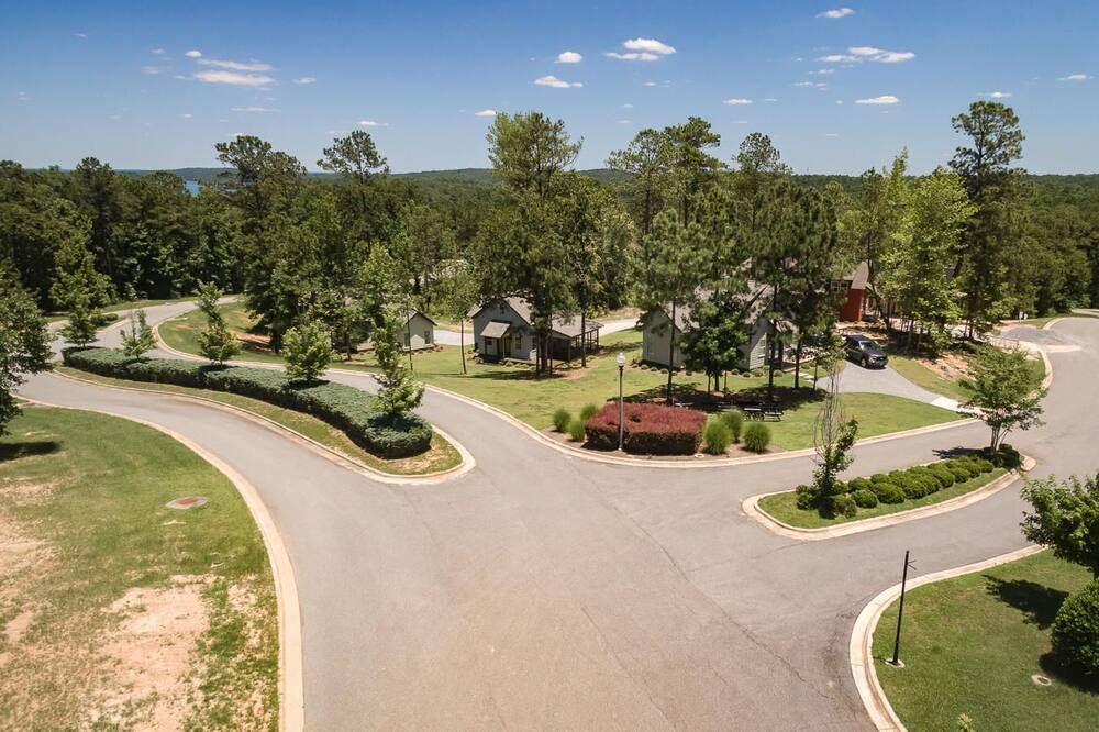 Photo of Others in Tallassee