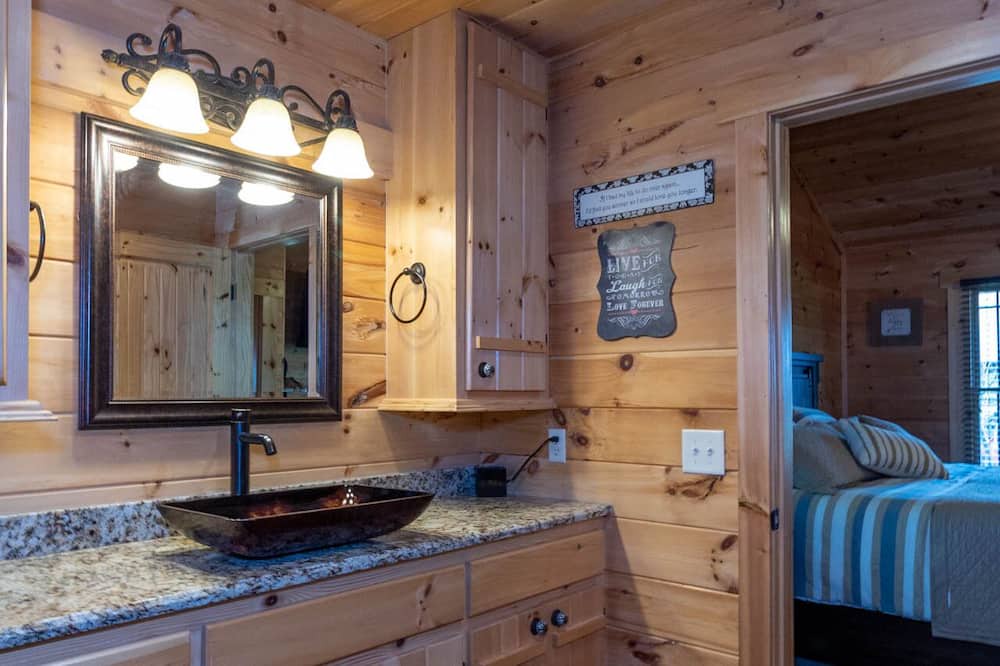 Photo of Bathroom in Shiloh
