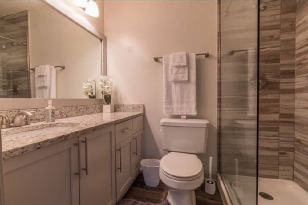Photo of Bathroom in Atlantic Station Area