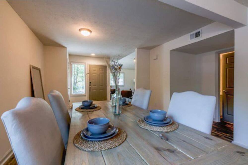 Photo of Kitchen in Atlantic Station Area