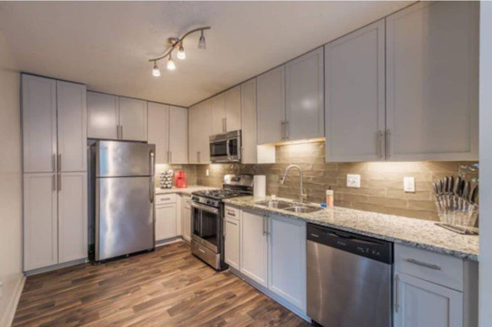 Photo of Kitchen in Atlantic Station Area