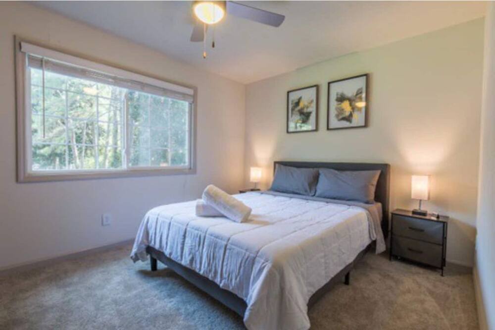 Photo of Bedroom in Atlantic Station Area