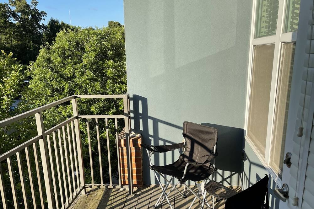 Photo of Patio Balcony in North Ormewood Park