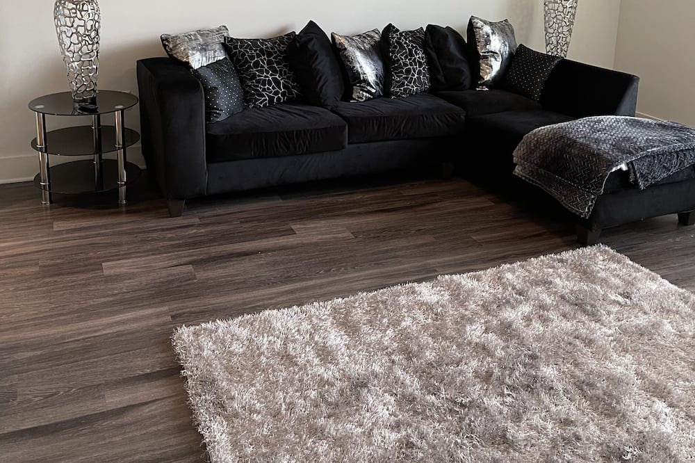 Photo of Livingroom in North Ormewood Park
