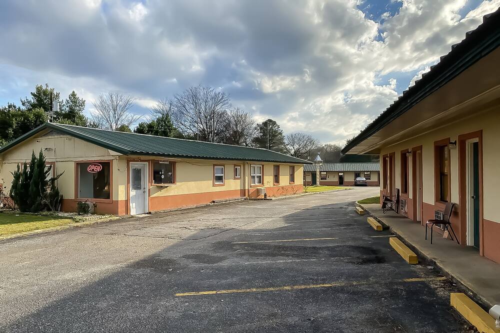 Photo of Outdoor in Tallassee
