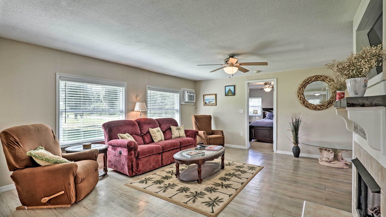 Photo of Livingroom in Crescent City