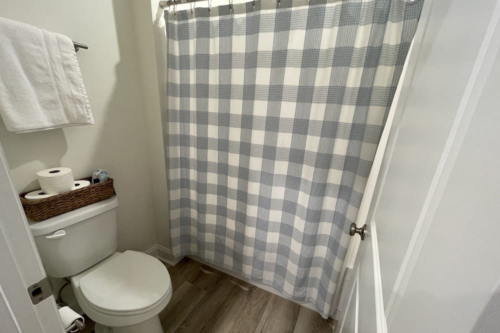 Photo of Bathroom in Waveland