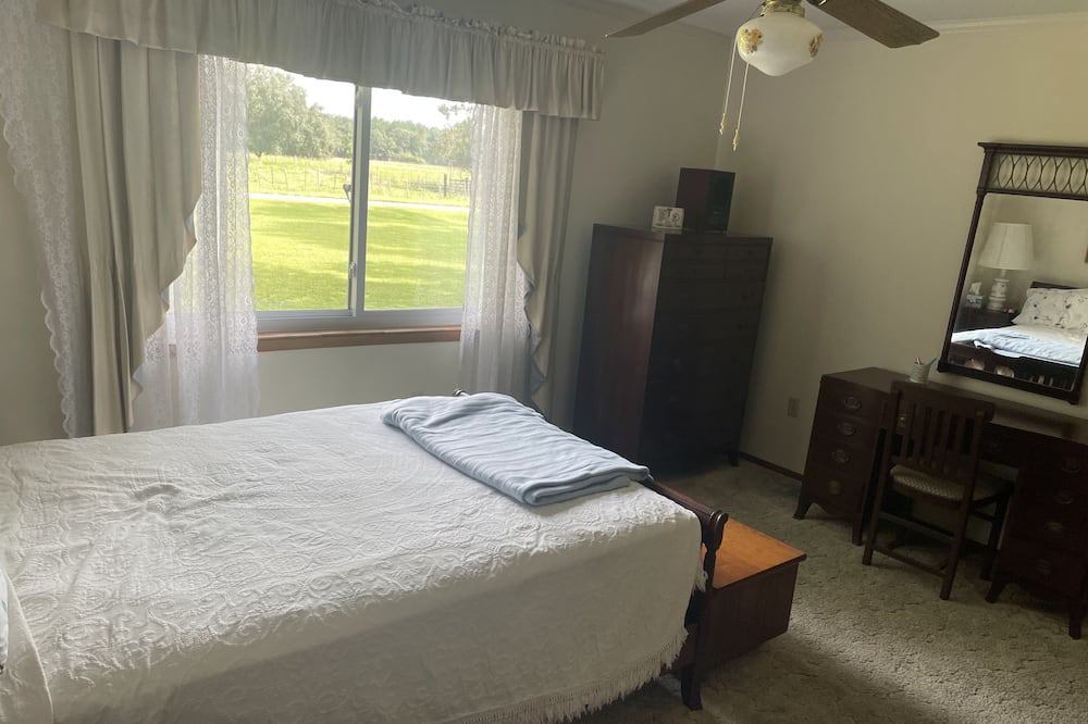 Photo of Bedroom in Pelham