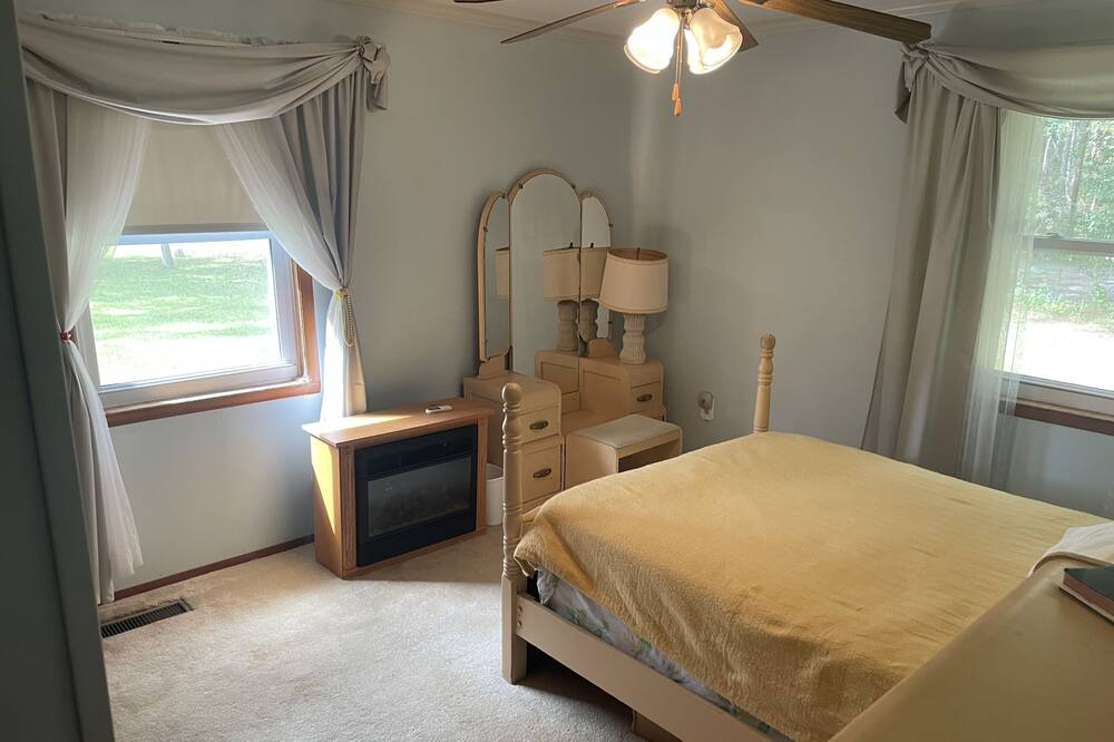 Photo of Bedroom in Pelham