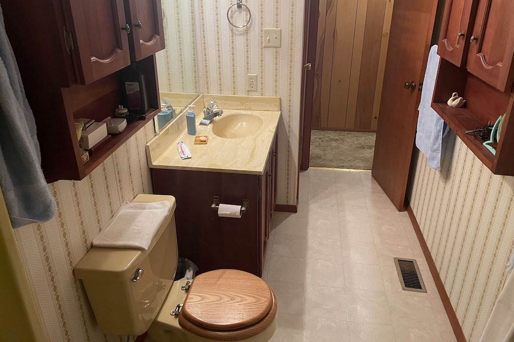Photo of Bathroom in Pelham