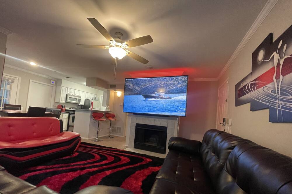 Photo of Livingroom in Buford Highway