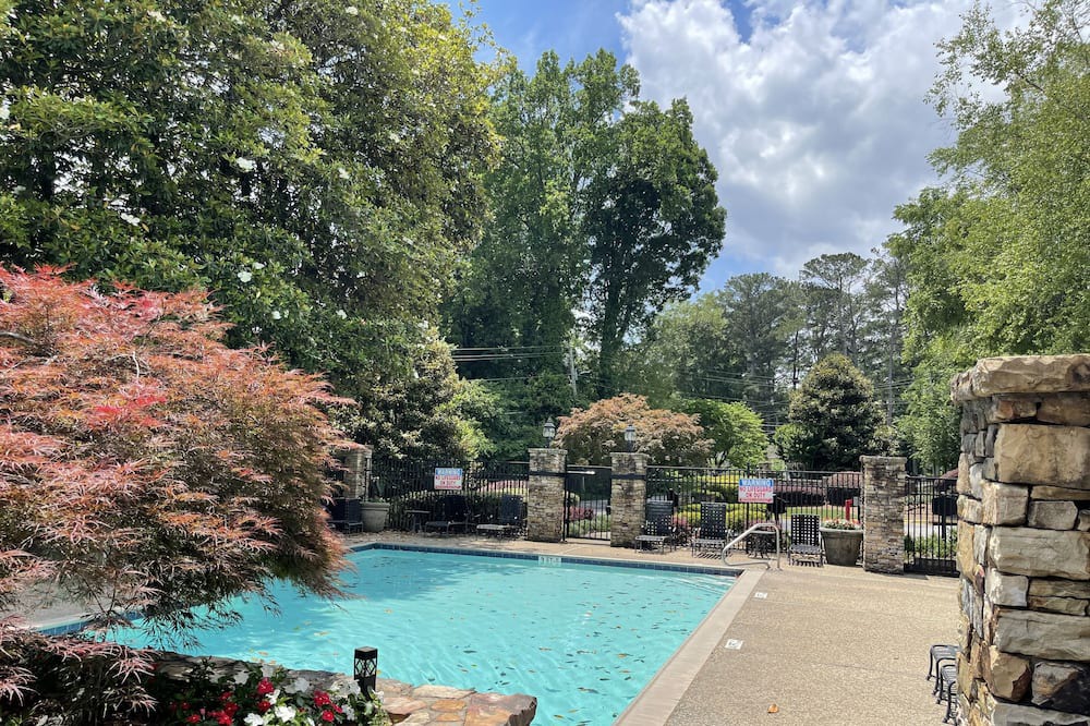 Photo of Outdoor in Buford Highway