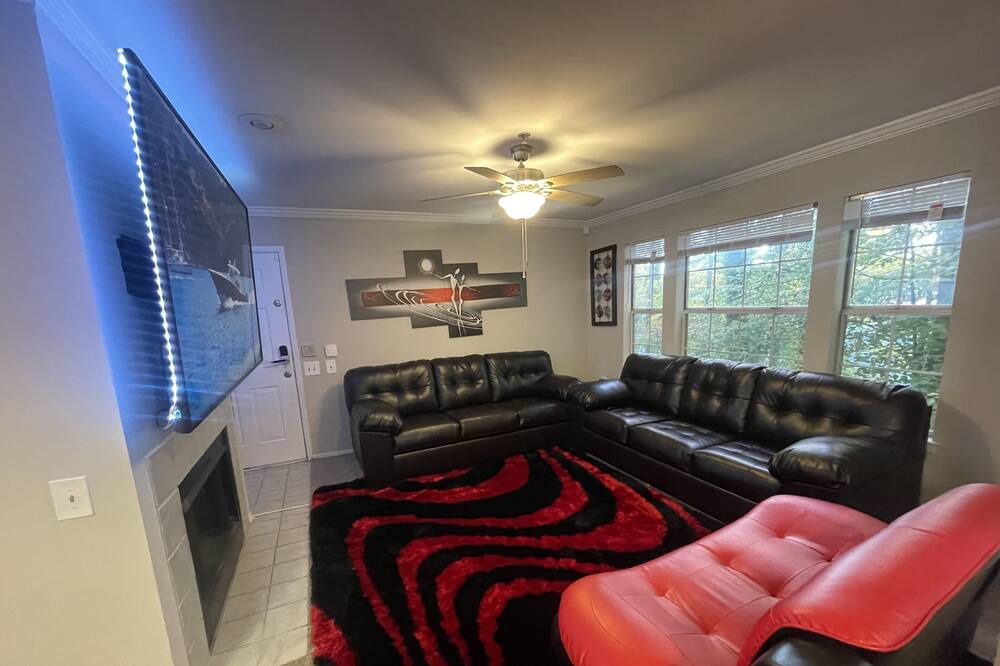 Photo of Bedroom in Buford Highway
