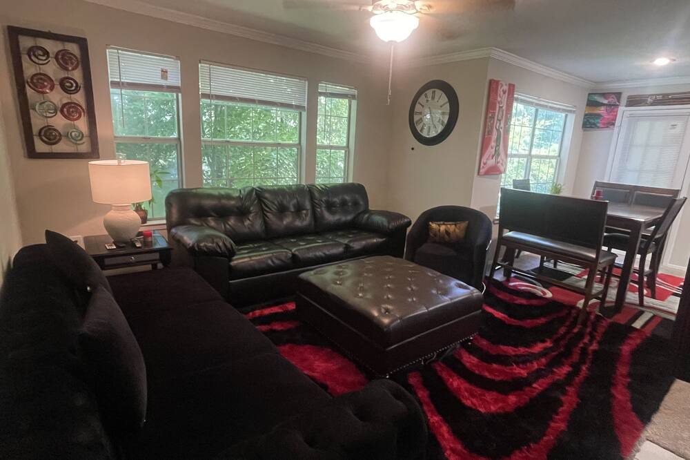 Photo of Livingroom in Buford Highway