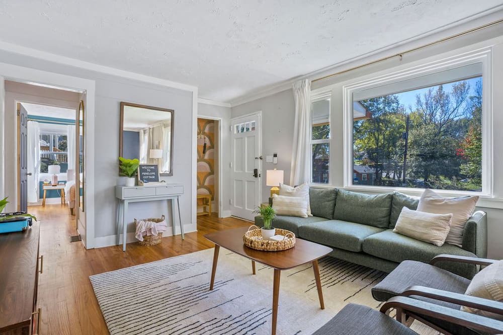 Photo of Bedroom in Atlanta
