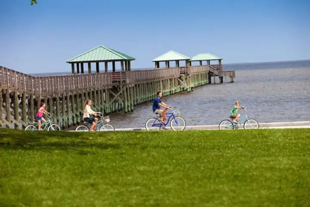 Photo of Others in Biloxi