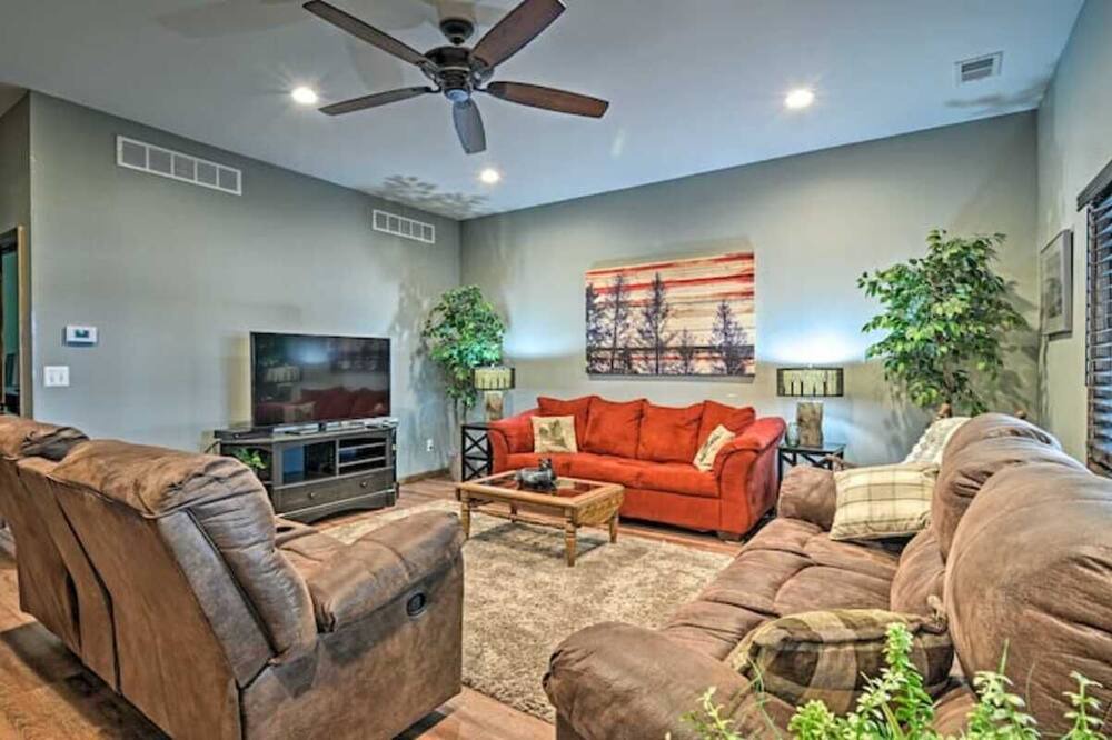 Photo of Livingroom in Gladwin
