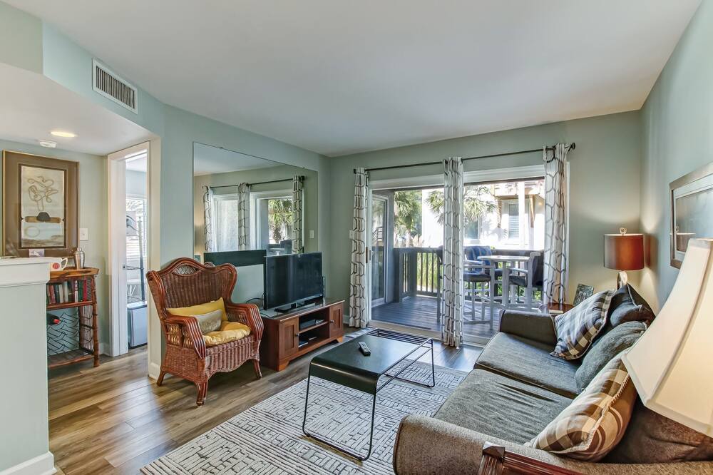 Photo of Livingroom in Fernandina Beach
