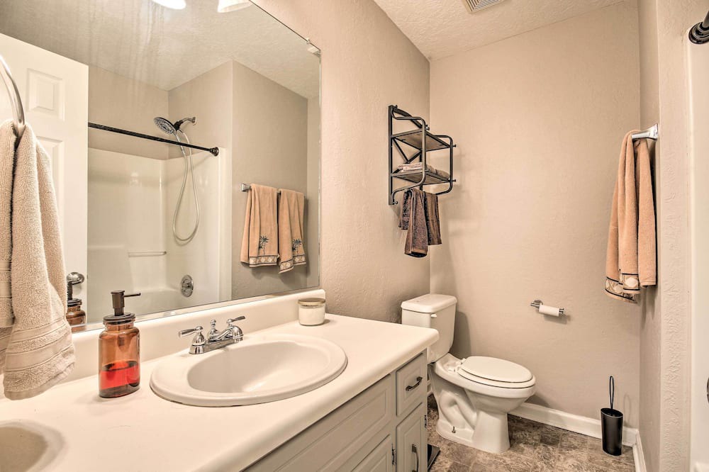 Photo of Bathroom in Grovetown