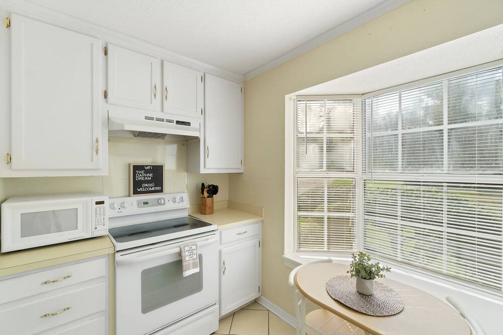Photo of Kitchen in Daphne