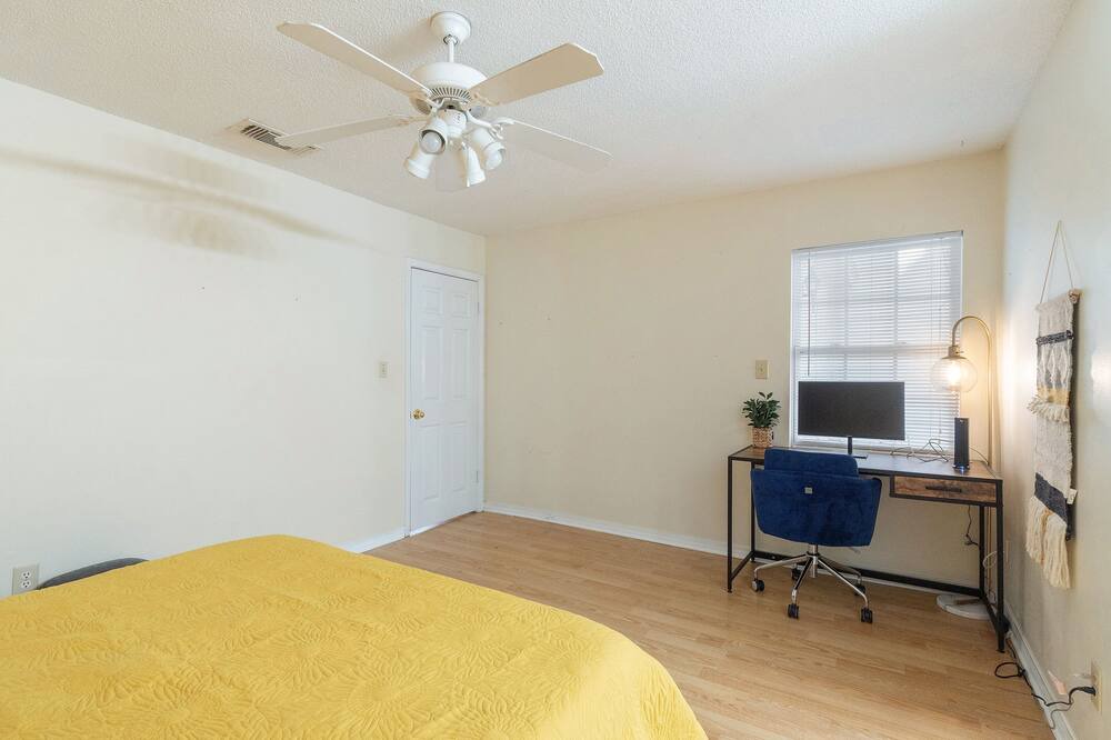 Photo of Bedroom in Daphne
