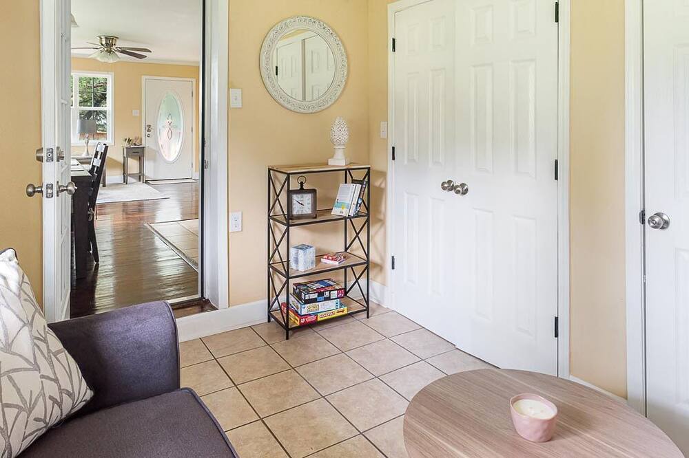 Photo of Bedroom in Saint Elmo