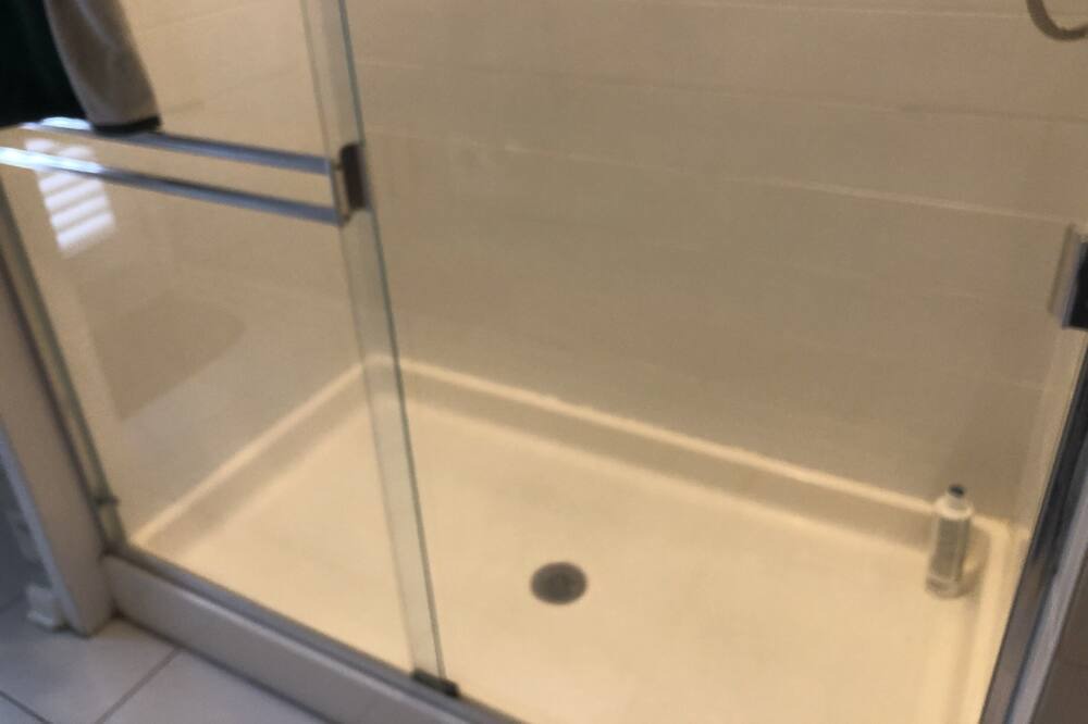 Photo of Bathroom in Latrium