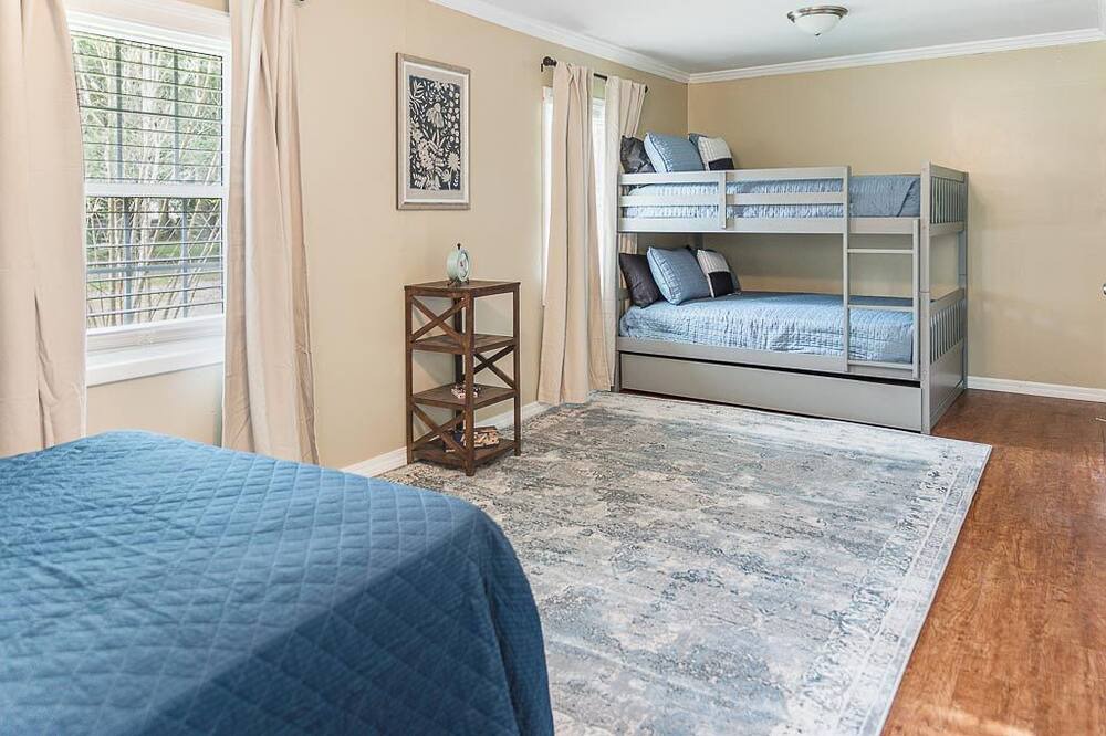 Photo of Bedroom in Grand Bay