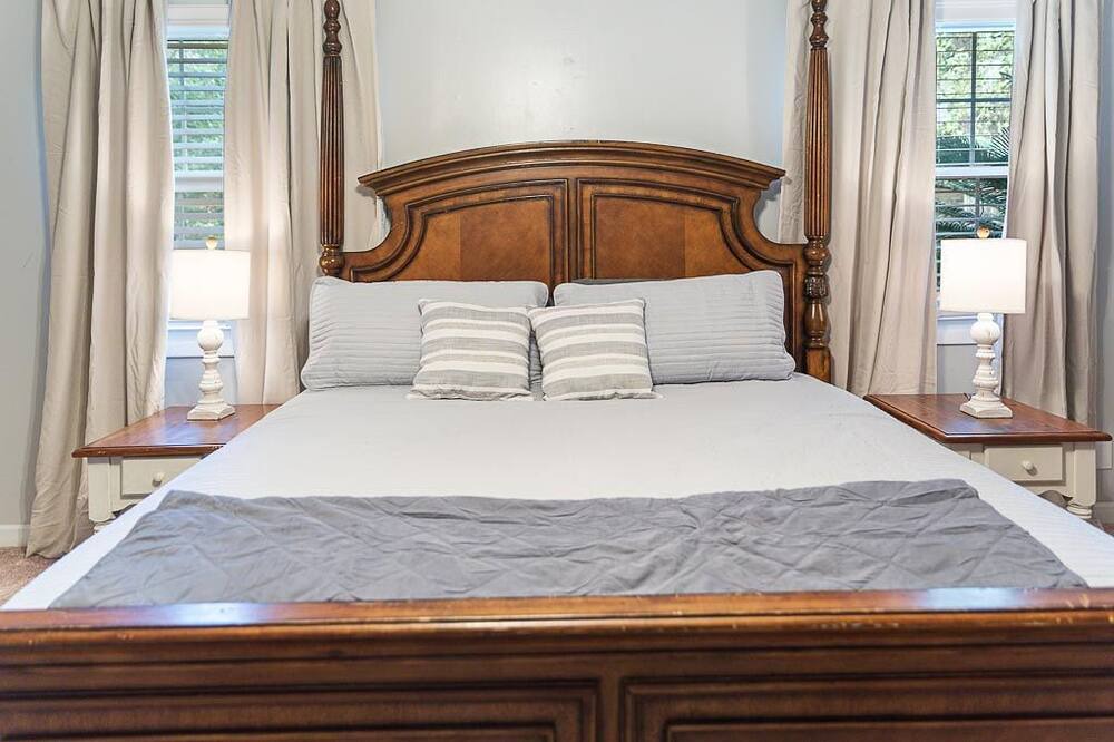 Photo of Bedroom in Grand Bay