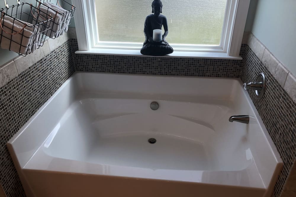 Photo of Bathroom in Canterbury Farms