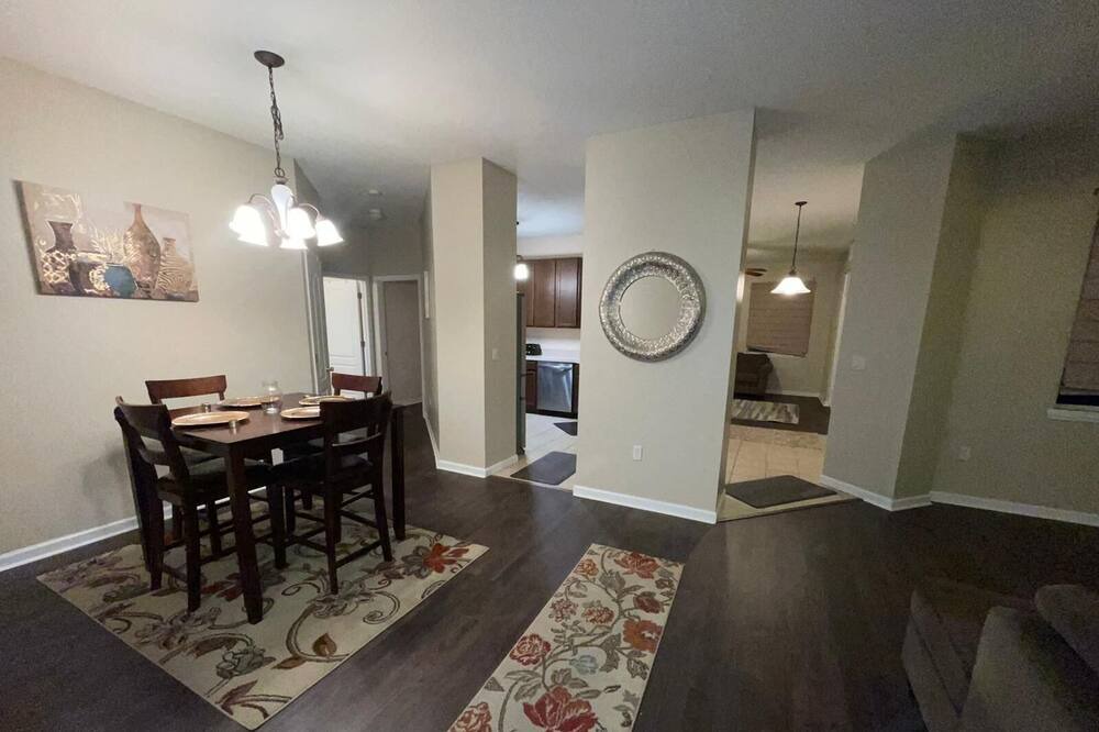 Photo of Livingroom in Davenport
