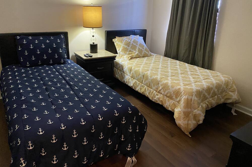 Photo of Bedroom in Davenport