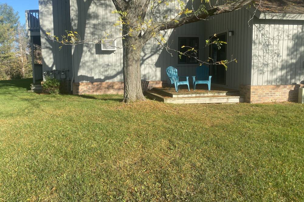 Photo of Outdoor in Acme