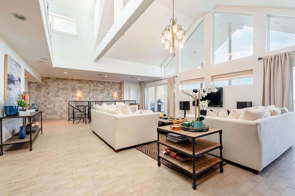 Photo of Livingroom in West End