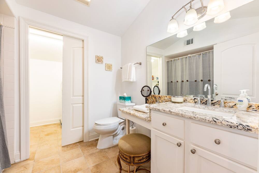 Photo of Bathroom in West End