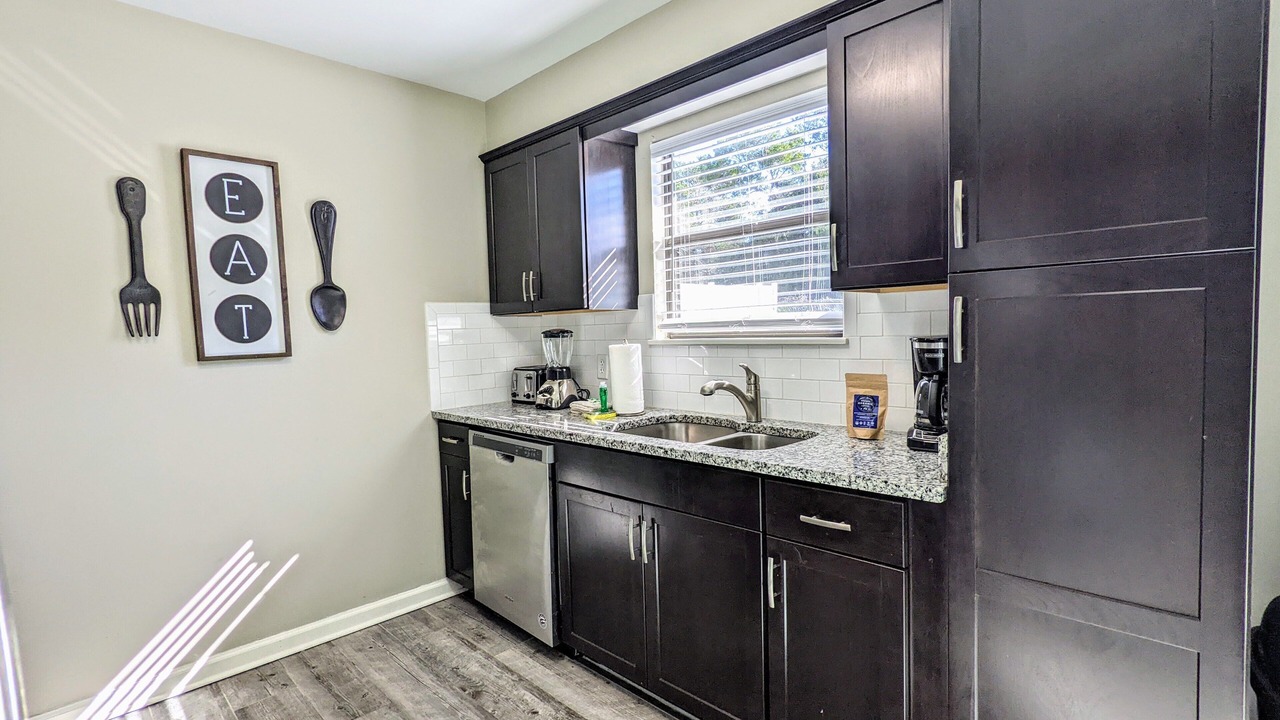 Photo of Kitchen in Kiska Beach