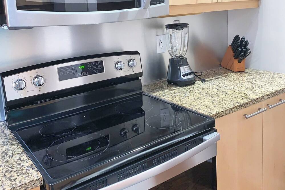 Photo of Kitchen in Atlantic Station Area