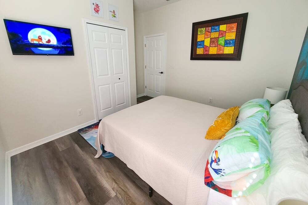 Photo of Bedroom in Tuscan Ridge