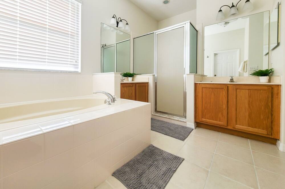 Photo of Bathroom in Tuscan Ridge