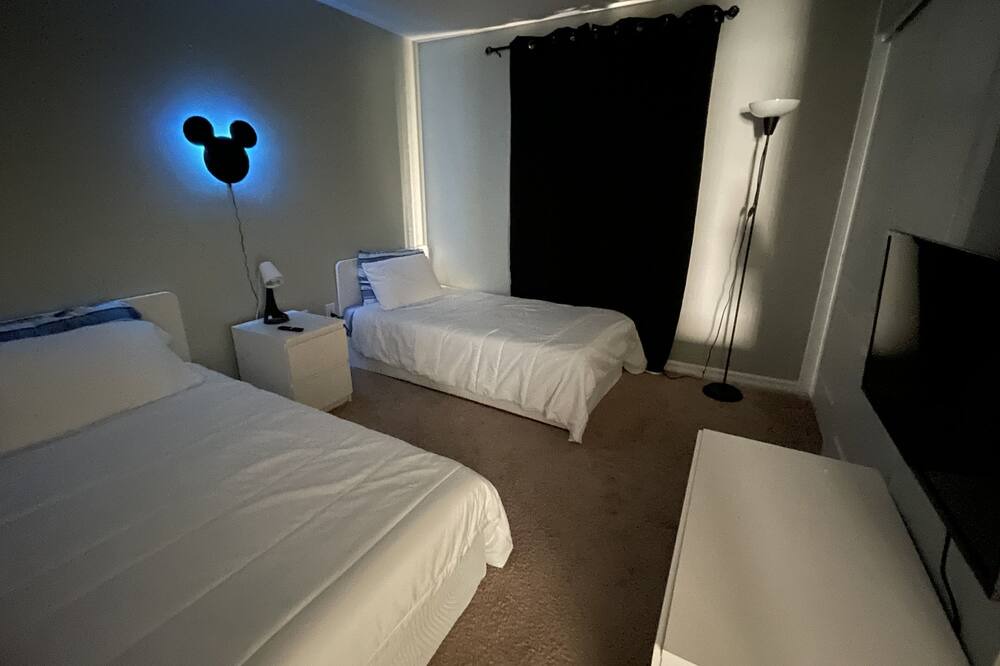Photo of Bedroom in West Stonebridge