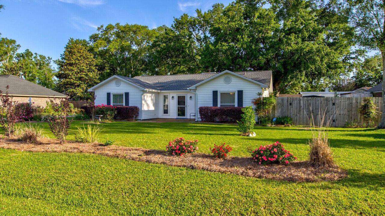 Photo of Outdoor in Foley