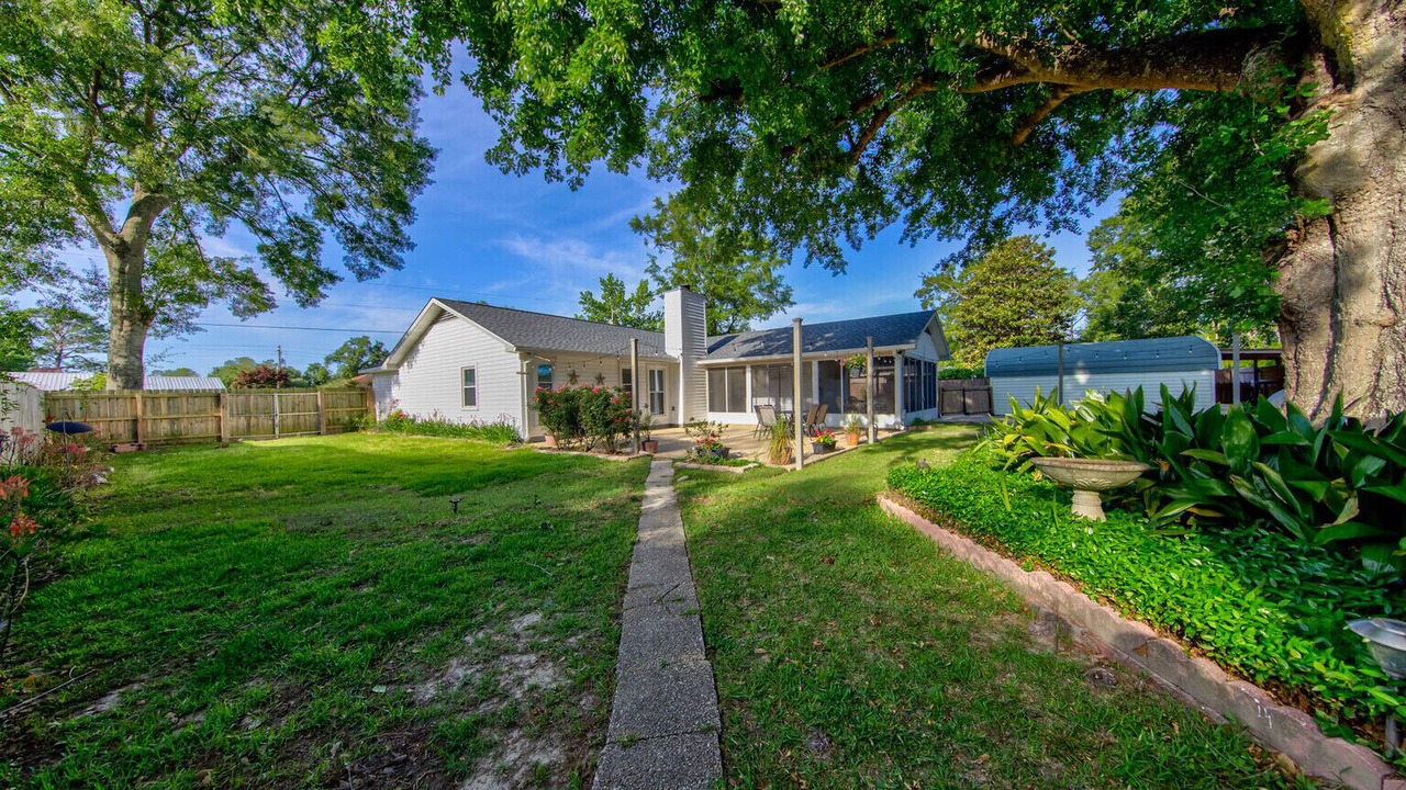 Photo of Outdoor in Foley