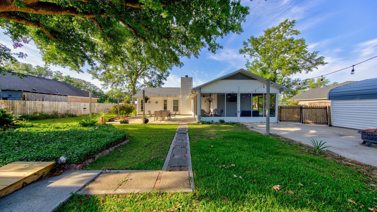 Photo of Outdoor in Foley