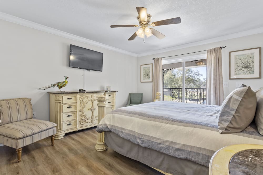 Photo of Bedroom in Gulf Hills