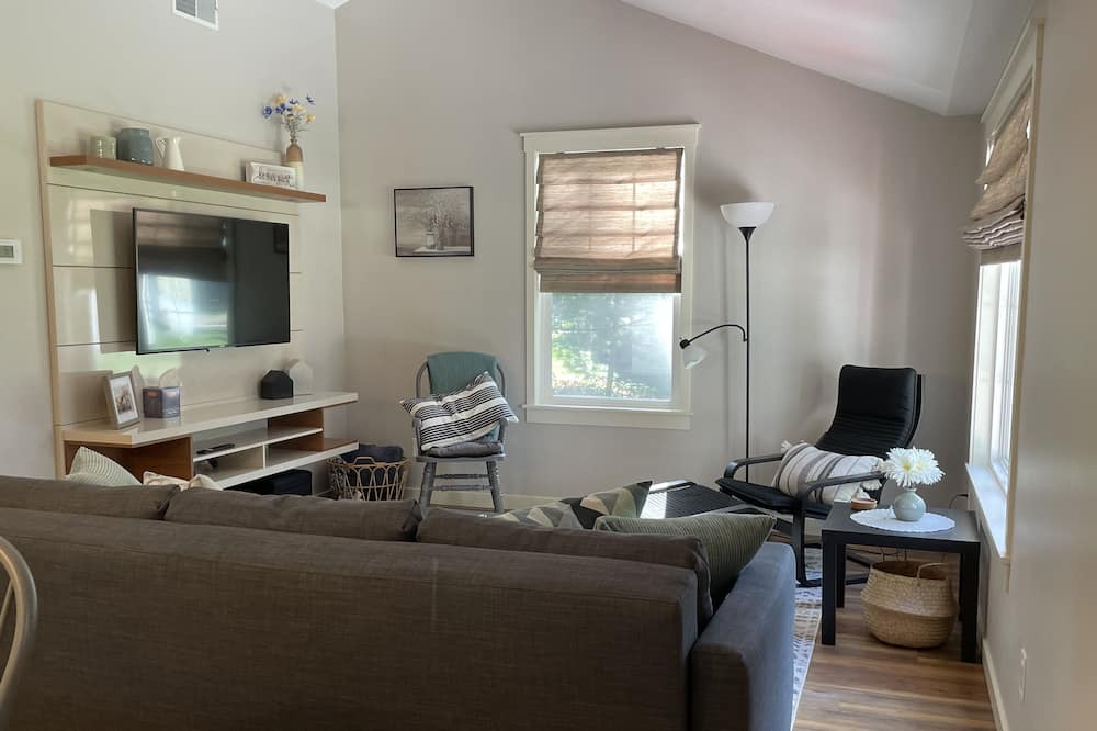 Photo of Livingroom in Baldwin